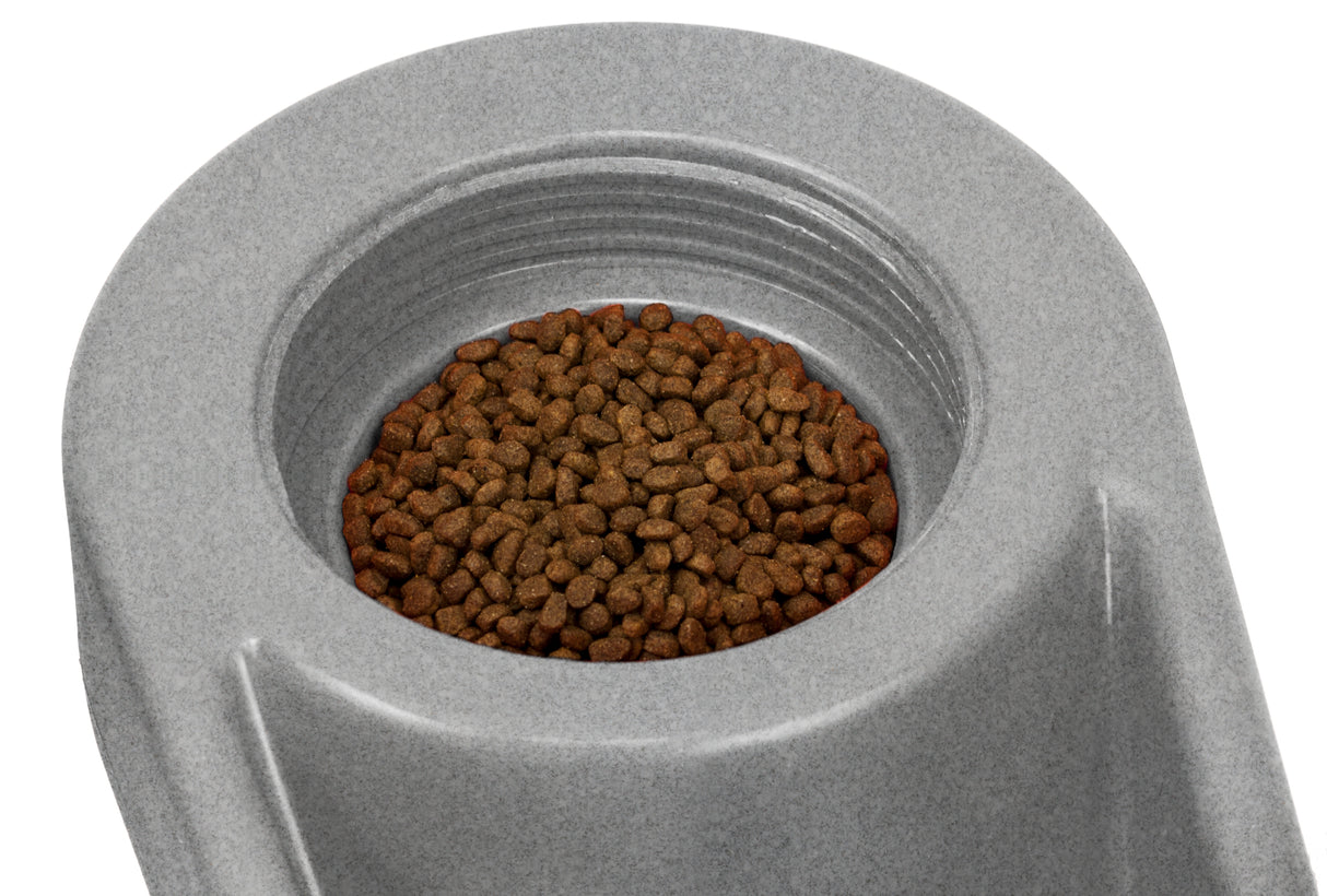 Dakota 283 Dine N Dash Portable Feeding and Watering System