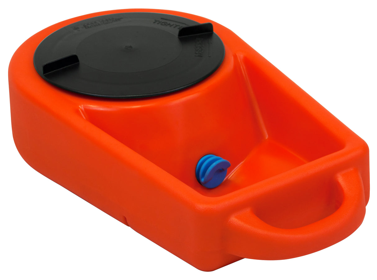 Dakota 283 Dine N Dash Portable Feeding and Watering System