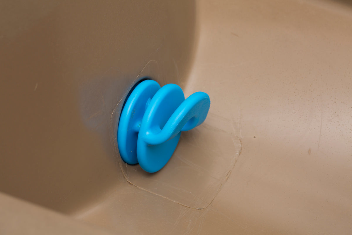 Dakota 283 Dash 5 gallon portable dog bowl watering system